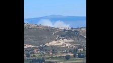 بالفيديو/ حريق نتيجة قصف مدفعي وفوسفوري على منطقة المسلخ في الخيام وفرق الدفاع المدني والاسعاف توجهت إلى المكان
