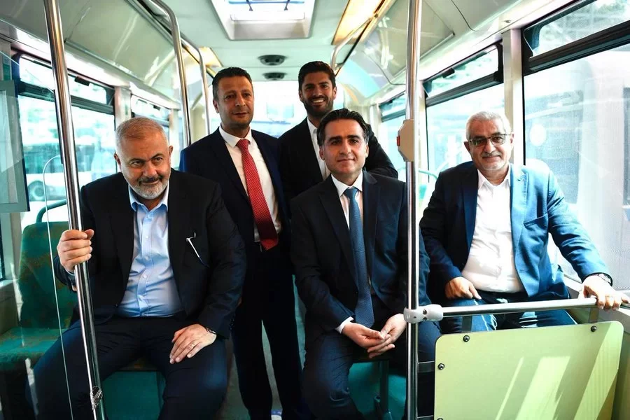 وزير الأشغال يطلق خطة تسيير حافلات النقل المشترك تباعا لتشمل مختلف المناطق اللبنانية: على اللبنانيين الحكم على الاداء فالظروف أوصلتنا الى العمل باللحم الحي