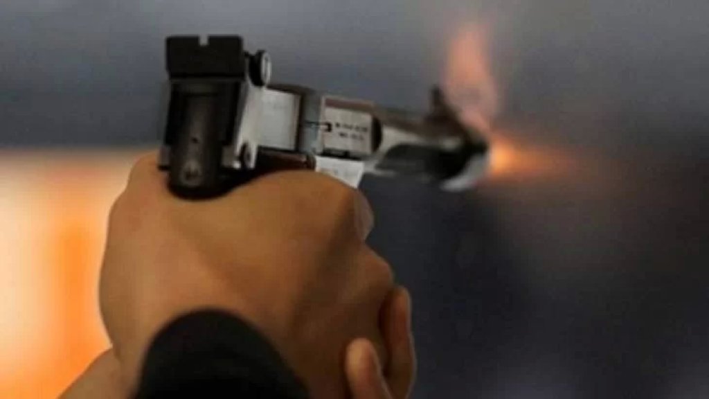 جريح في اطلاق نارعلى سيارة "بيك اب" على طريق بلدة كفردبش