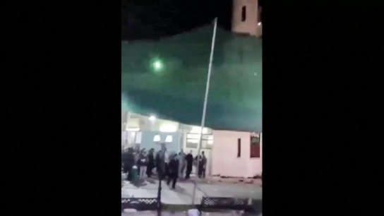 الشرطة العمانية: ثلاثة إخوة عمانيون &quot;من المتأثرين بأفكار ضالّة&quot; وراء الهجوم على مسجد في مسقط
