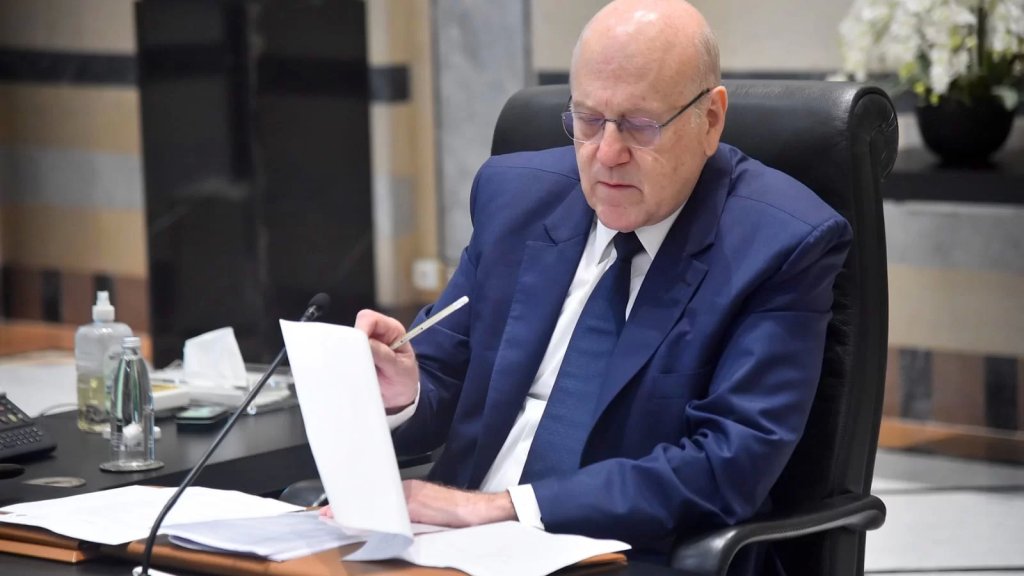 ميقاتي بحث بإتصال مع  وزير خارجية بريطانيا التطورات في جنوب لبنان وتشديد مشترك على "أولوية وقف التوترات لمنع انفلات الوضع الى الحرب الشاملة".