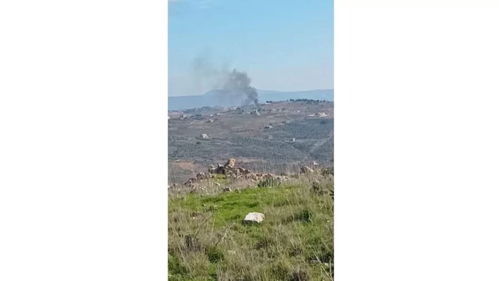 الجيش الإسرائيلي يقوم بإحراق منزل من طابقين في برج الملوك