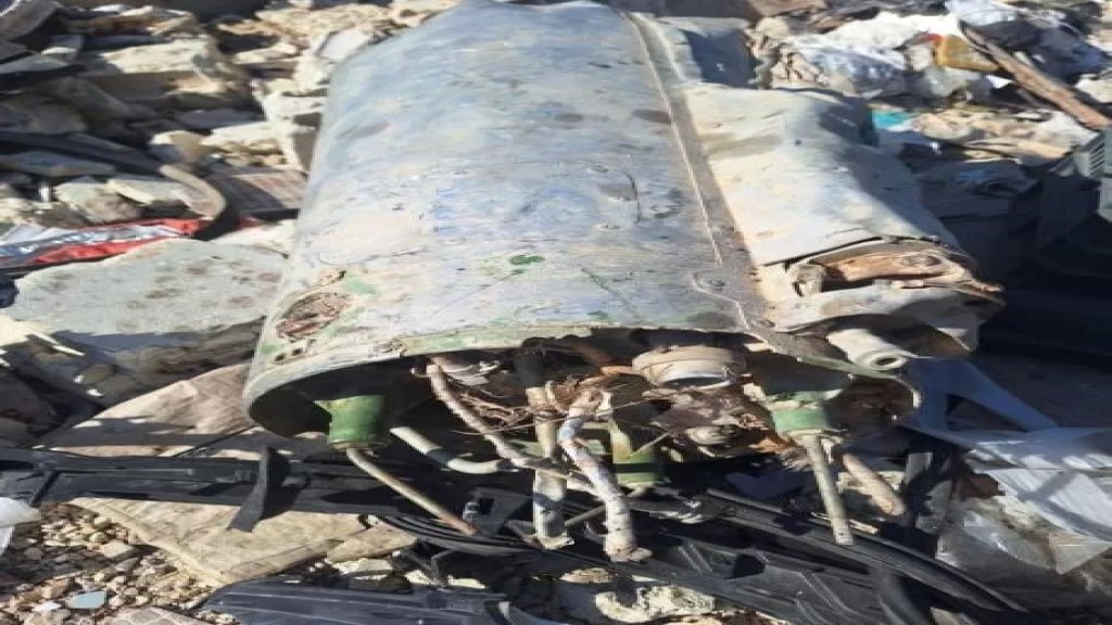 بالصور/ الجيش اللبناني يفجر صواعق وقذائف قديمة العهد في بؤرة مهجورة على طريق الميناء - طرابلس