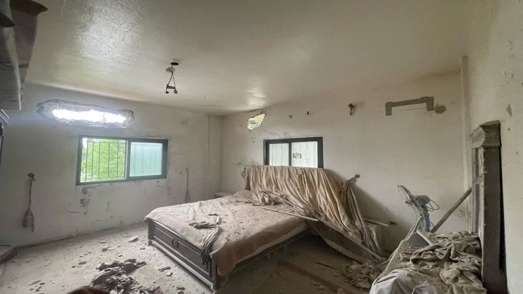 انفجار صاروخ في مكب للنفايات شب فيه حريق في كفرتبنيت وتطاير مقذوفته باتجاه أحد المنازل