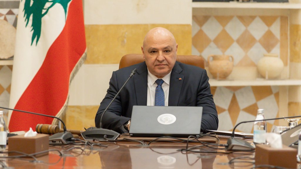 الرئيس عون اكد ورئيس الوزراء العراقي في محادثة هاتفية "متانة العلاقات بين البلدين بعيداً عن كل ما يؤثر على عمقها"