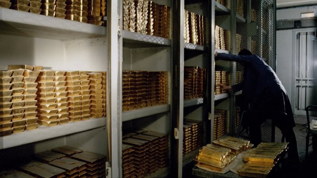 مع "تحليق" أسعار الذهب... ارتفاع قيمة احتياطي الذهب لدى مصرف لبنان إلى 28.1 مليار دولار في نهاية آذار الماضي