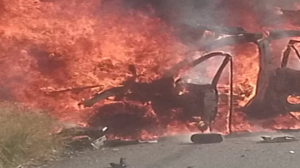 بالفيديو/ غارة إسرائيلية استهدفت سيارة في بعورتا قرب الدامور