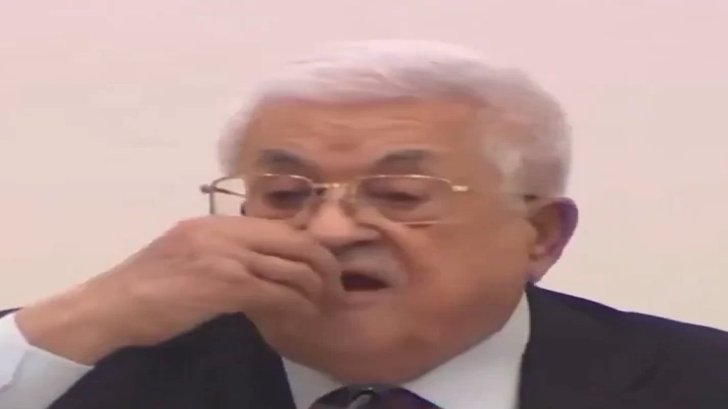 بالفيديو/ محمود عباس يخرج عن السيطرة: يا ولاد الكلب سلموا الاسرى وسدوا ذرائعهم وخلصونا