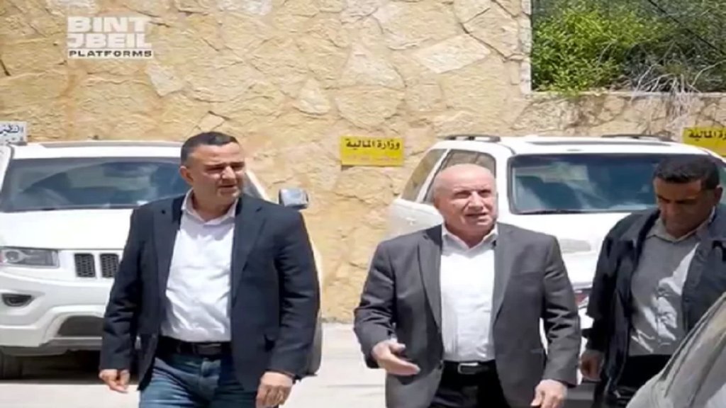 هذا ما أنجز وما سيُنجز في ملف إعادة الإعمار في المنطقة الحدودية.. رئيس مجلس الجنوب هاشم حيدر يجول على اتحاد بلديات قضاء بنت جبيل ومستشفى بنت جبيل الحكومي