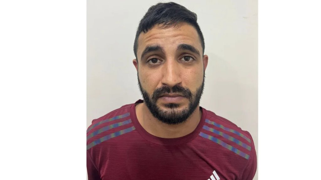 نفذ أكثر من ١٠٠ عملية سرقة بأسلوب احتيالي في مختلف المناطق.. لمن وقع ضحية أعماله!