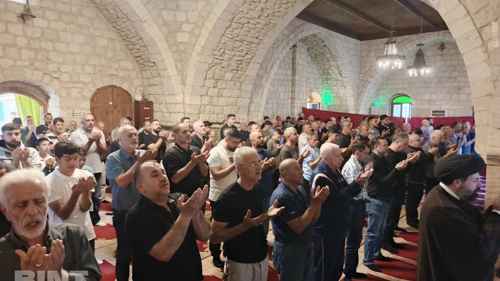 بالصور/ في حضرة المسجد الكبير بمدينة بنت جبيل&hellip; العيد يجمع الأهل بالالفة والمحبة