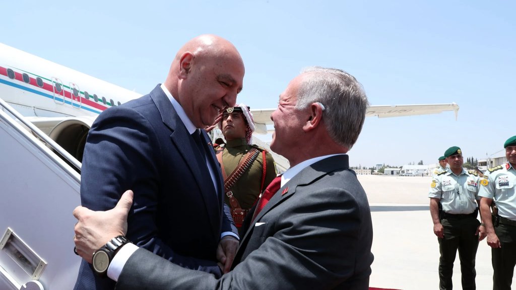 الرئيس عون من مطار ماركا العسكري: زيارتي للأردن لتوحيد الجهود العربية لمواجهة الأزمات وصون الأمن والاستقرار!