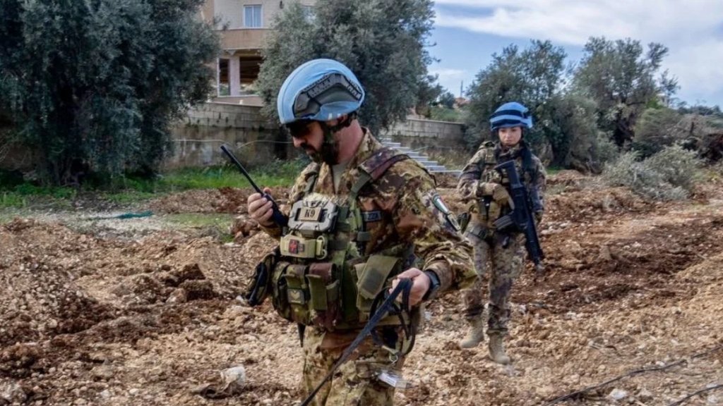 بالصور/ صفعة اليونيفيل تشعل النقاشات على منصات التواصل وتثير الجدل حول تداعياتها&hellip; وآخرون اعادوا تداول عبارة الرئيس بري: &quot;مع اليونيفيل ظالمة أو مظلومة&quot;