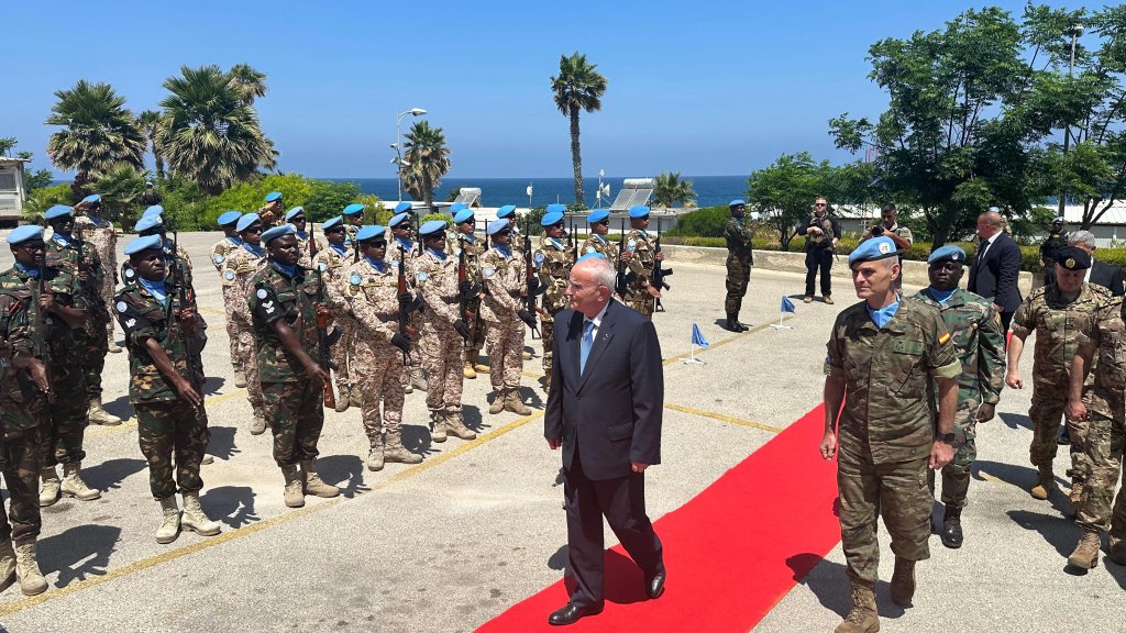 وزير الدفاع من مقر قيادة "اليونيفيل" في الناقورة: "بإسم جنوب لبنان، شكرًا لكم"