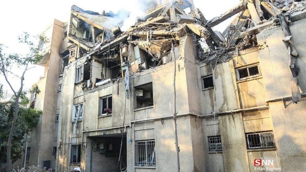 الخارجية اللبنانية: ندين الاعـتداء الإسرائيلي على إيران ونتابع اتصالاتنا لتجنيب لبنان اية تداعيات سلبية