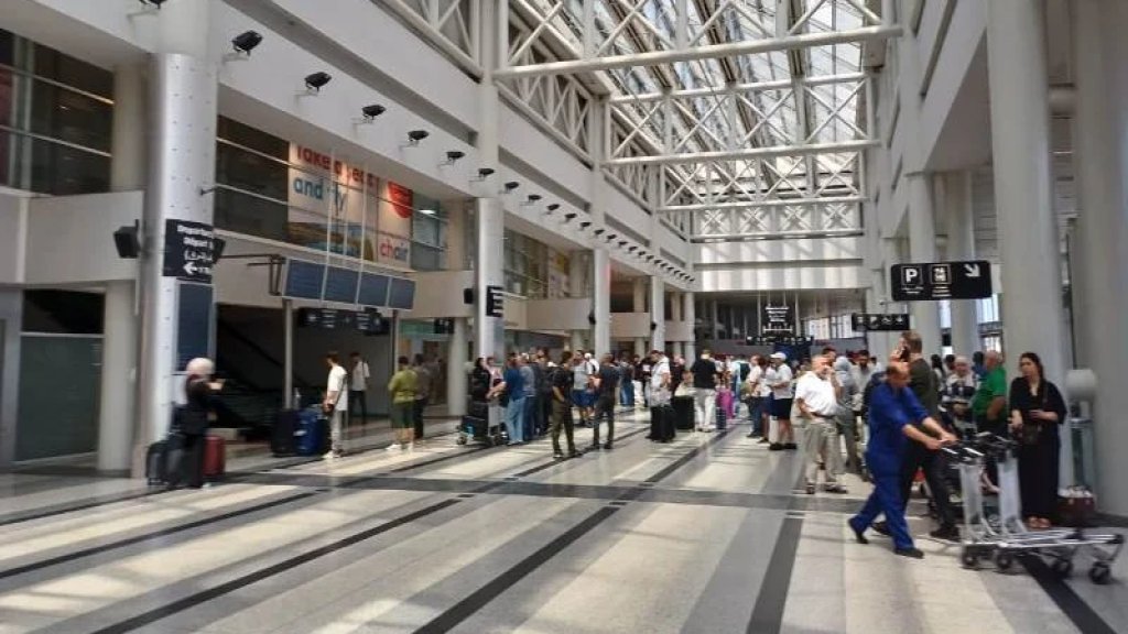 بالفيديو/ هكذا يبدو المشهد في مطار بيروت...أجواء الطيران لا تزال مفتوحة