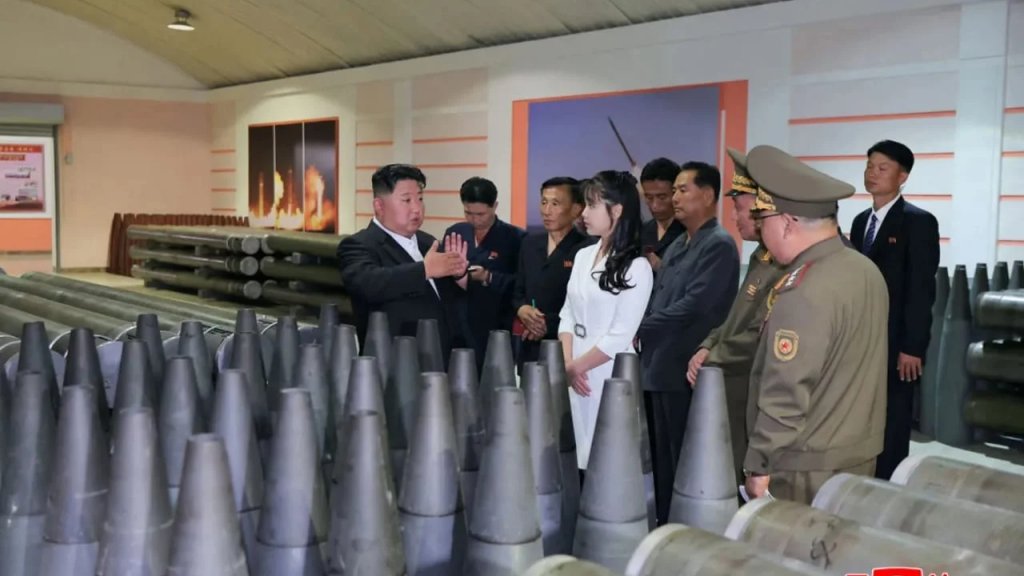 في كوريا الشمالية.. كيم يدعو للتوسع بإنتاج قذائف جديدة للحرب الحديثة
