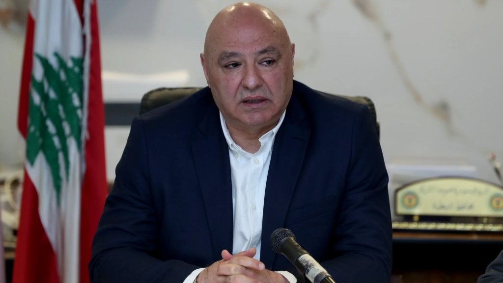 الرئيس عون: لم نتلق أي تهديد لو رفضنا الورقة الأميركية وكل ما قاله الأميركيون &quot;بتمشوا بالورقة أهلا وسهلا واذا ما بتمشوا بالورقة فلن يبقى لبنان في دائرة اهتماماتنا&quot;