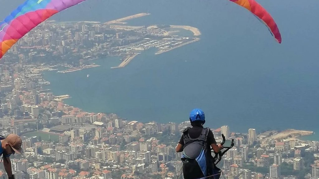 بعد الحوادث الأخيرة.. حملة تنظيم الطيران الشراعي مستمرة: قرار بتجميد 4 أندية!