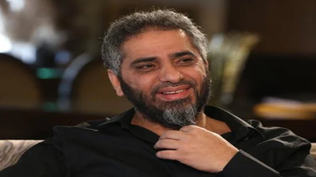 بعد تجدّد الخلاف مع عناصر متشدّدة في عين الحلوة... مصادر لـ&laquo;الأخبار&raquo;: &laquo;فضل شاكر يفكّر بمغادرة المخيم والتواري عن الأنظار في مكان آخر أو تسليم نفسه للقضاء في حال نجحت وساطات إطلاق سراحه&raquo;