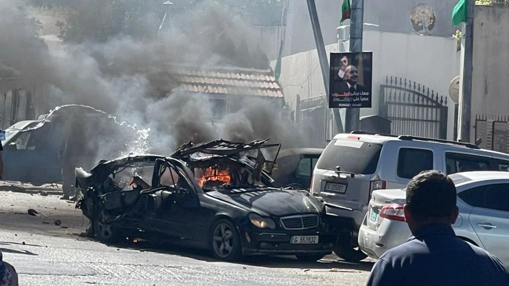 شهيد وجرحى في غارة إسرائيلية أمام مدخل مستشفى تبنين الحكومي