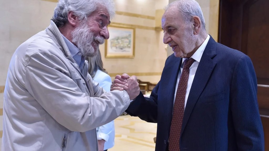 يدًا بيد... لقاء يجمع الرئيس بري والمناضل اللبناني جورج عبد الله