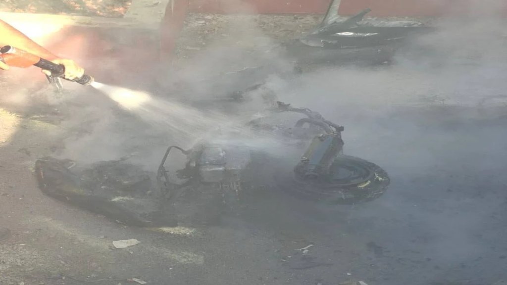 شهيد وجريح جراء غارة من مسيرة اسرائيلية استهدفت دراجة نارية في كونين 