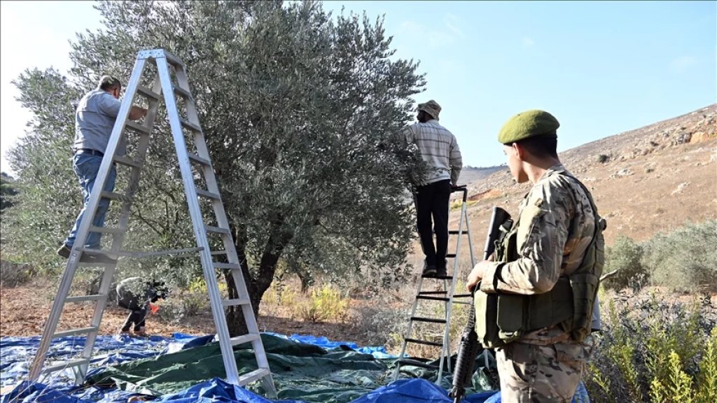 الجمهورية: قيادة الجيش كانت قد وجّهت أمراً بإطلاق النار على أي مسيّرة إسرائيلية تحاول الإعتـ.داء على المزارعين أثناء قطاف الزيتون