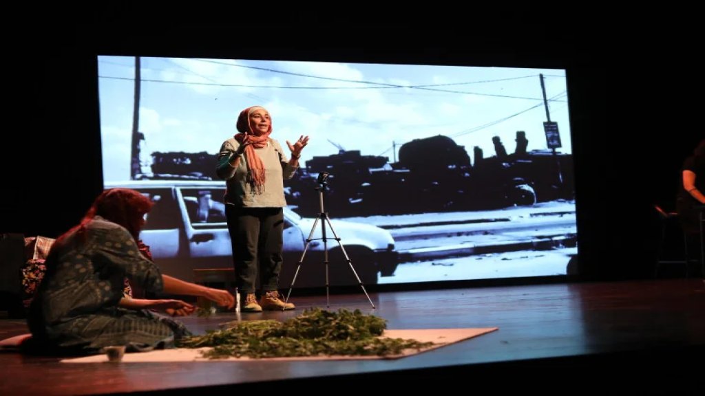 &laquo;غزة - عيتا الشعب - غزة&raquo;: عرض مسرحي مؤثر روى قصتين لامرأتين من غزة ولبنان