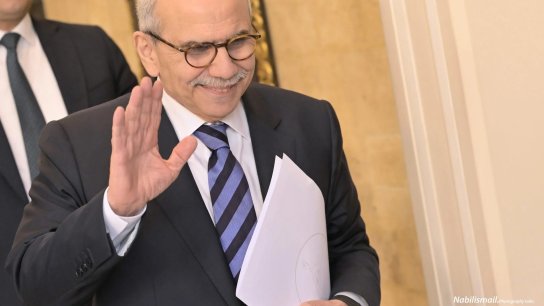 سلام يقرر المبيت بالسراي لأسباب أمنية!