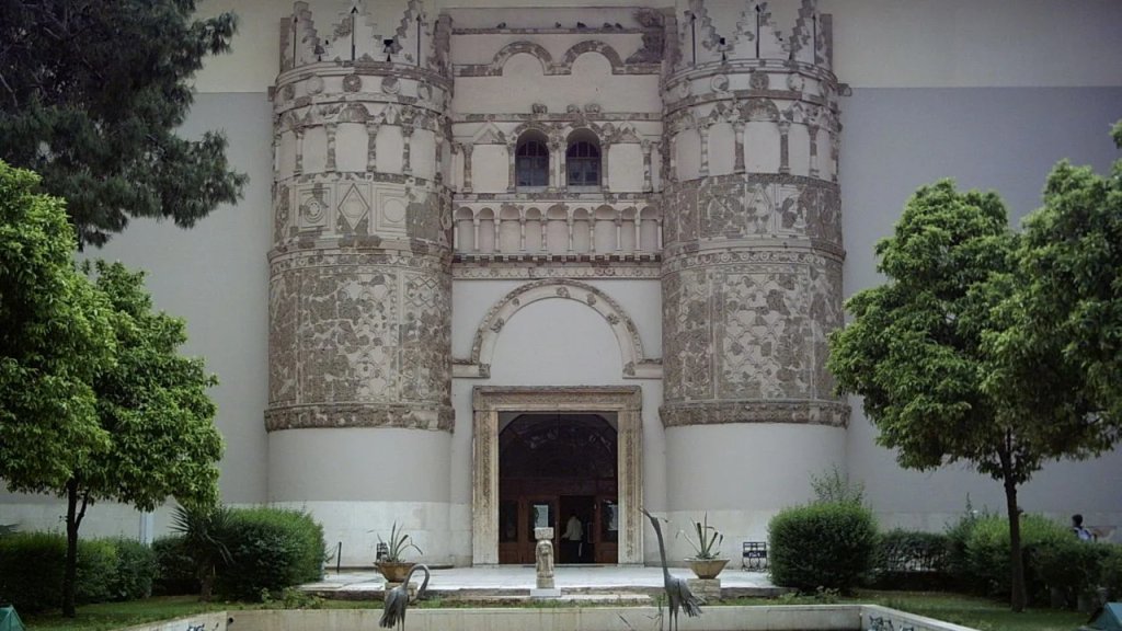 المتحف الوطني في دمشق يتعرّض للسرقة!