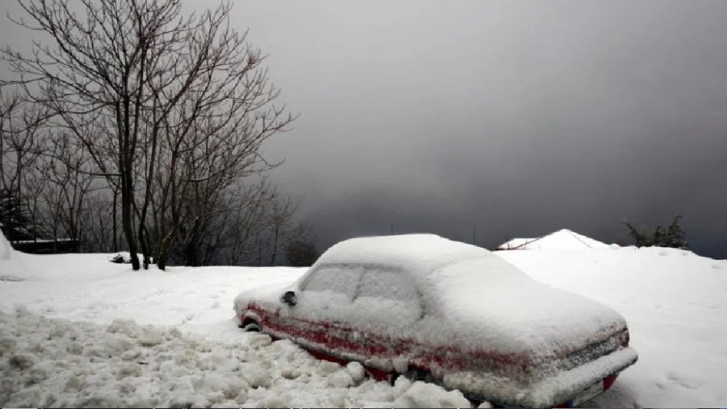 المنخفض القوي يرافقنا حتى الأحد: سيول وعواصف رعدية وثلوج على 2200 متر!