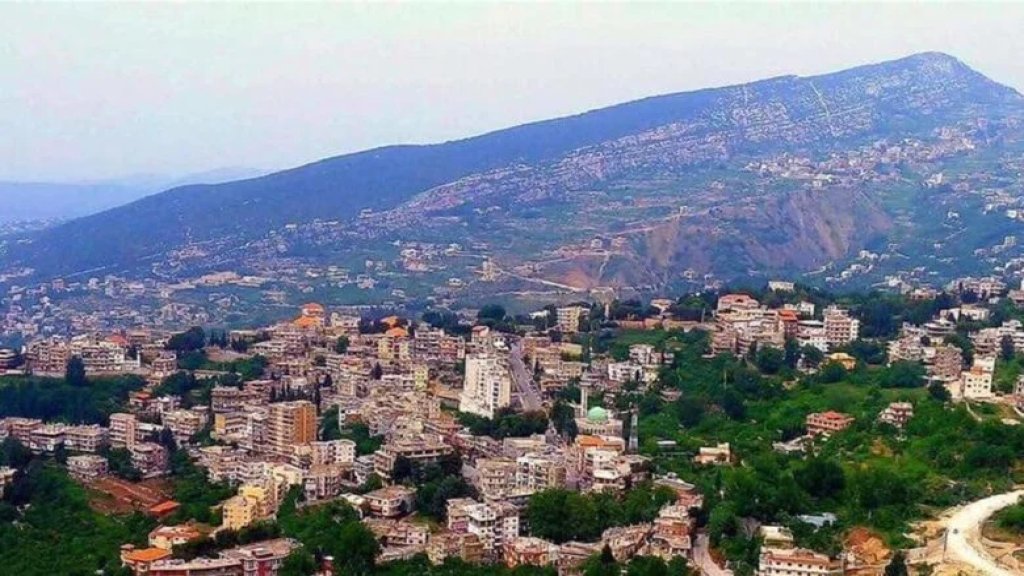 ابن الـ7 سنوات يطلق النار على والدته عن طريق الخطأ في السفيرة!