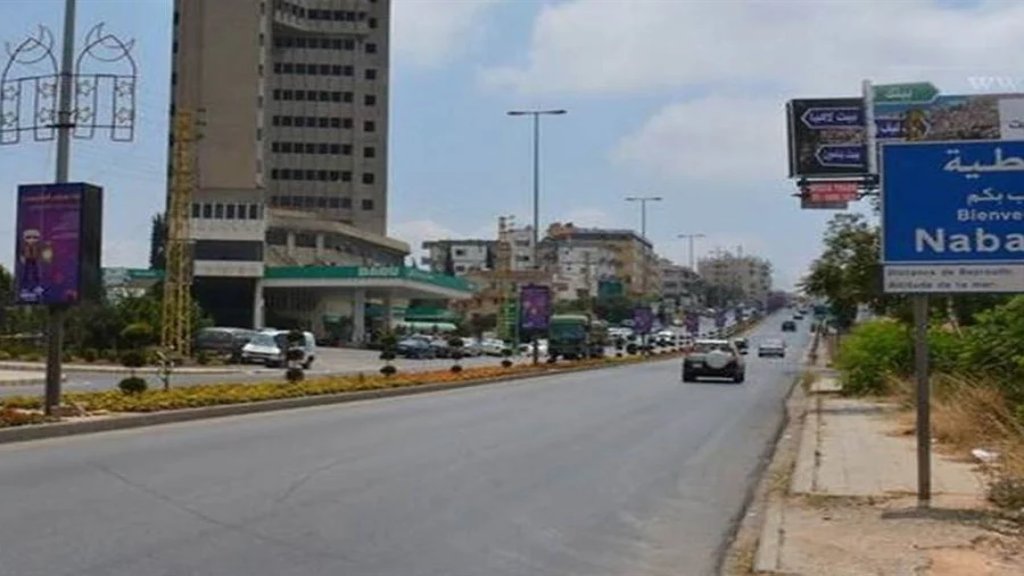 ختم محل حلويات في النبطية بالشمع الاحمر لوجود حشرات في البضاعة