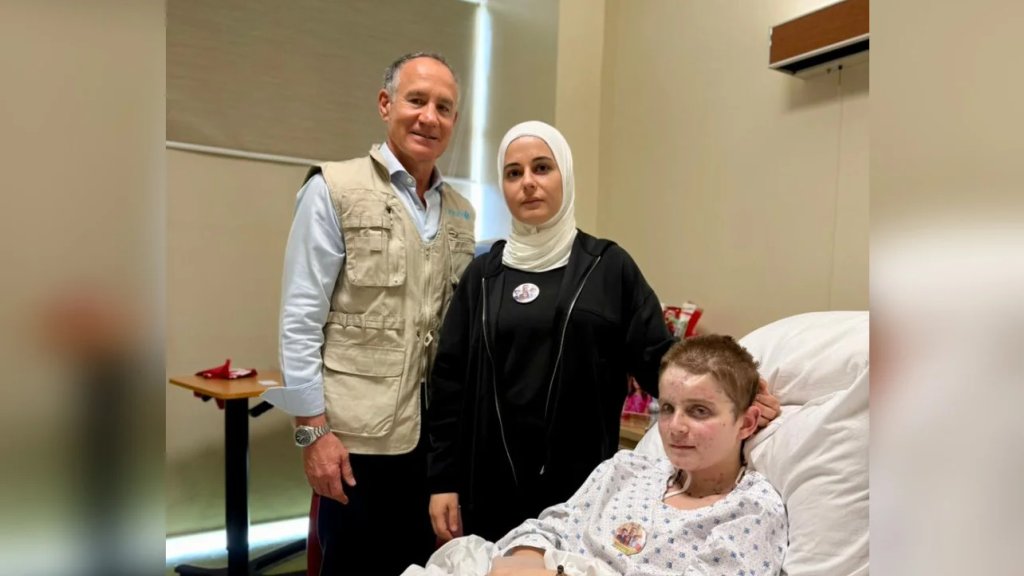 الطفلة أسيل شرارة الناجية من مجز.رة بنت جبيل: أين الإنسانية عندما يُقتل أطفال أبرياء.. بدي آخذ حق بيي واخواتي بالعدالة!