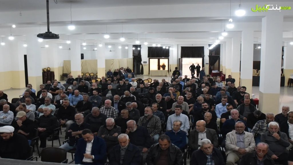 بالصور/ بنت جبيل أحيت ذكرى كوكبة من أبنائها المتوفين بمأتم حاشد