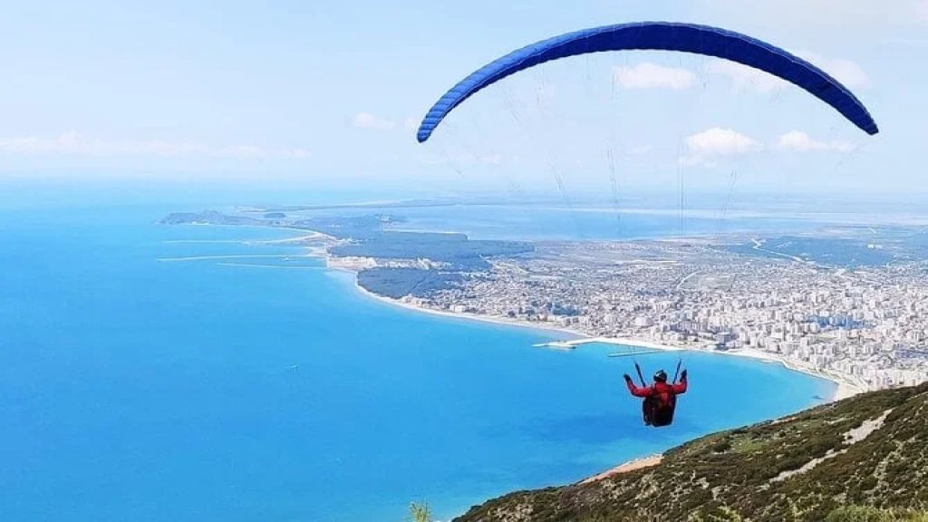 قرار بمنع ممارسة رياضة الـ paragliding خلال زيارة البابا لاوون الرابع عشر إلى لبنان