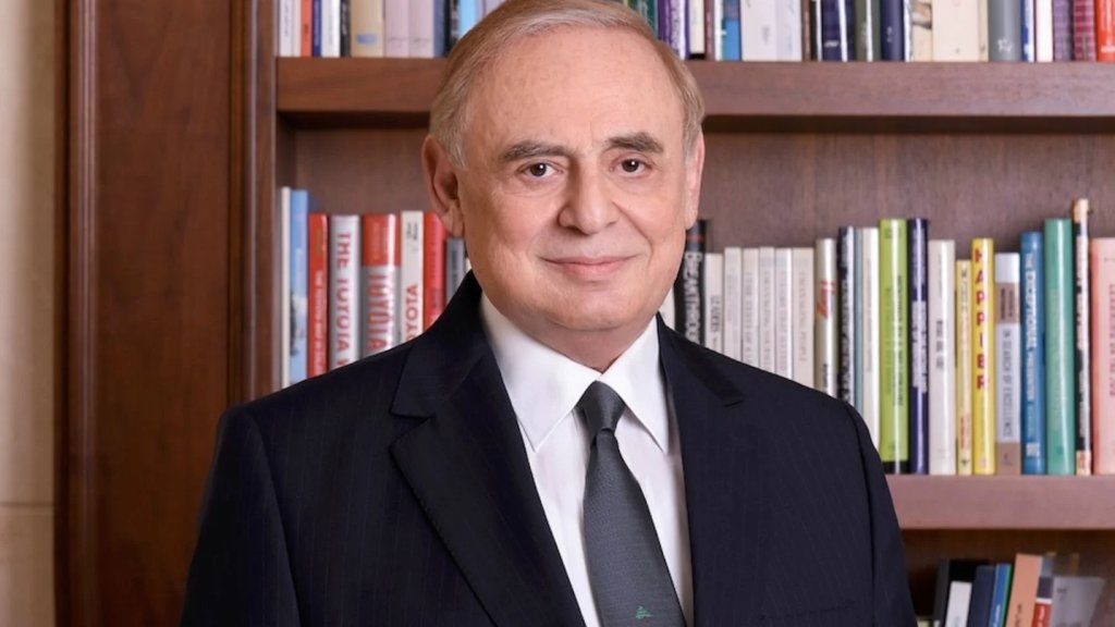 النائب فريد البستاني يوجه رسالة لـ "البابا": "اطلب من السائق أن يكمل سير الـPapa Mobili نحو الجنوب وتوجّه نحو بلدة قانا التي وطأها السيّد المسيح منذ ٢٠٠٠ عام"