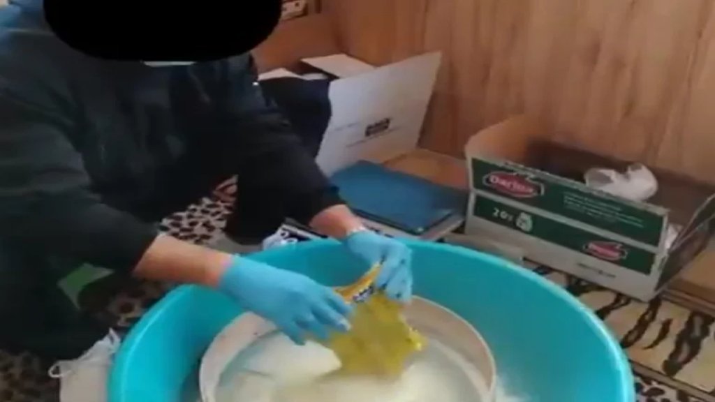 بالفيديو/ تحذير لروّاد النوادي الرياضية: &laquo;بروتينك&raquo; قد يكون مغشوشاً!