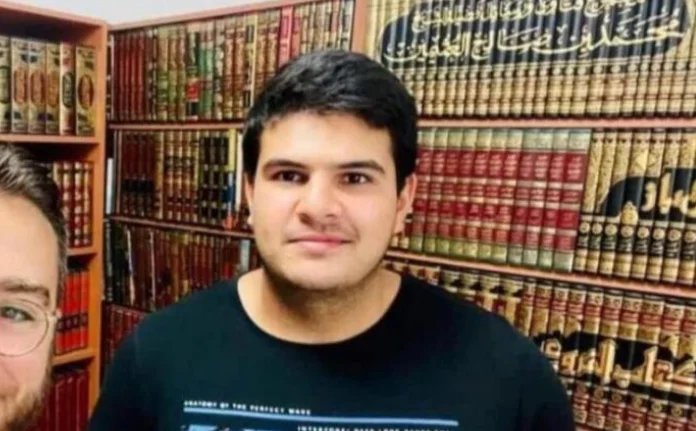 ساجد أكرم وابنه نافيد... منفّذا الهجوم في شاطئ بوندي - Bintjbeil.org