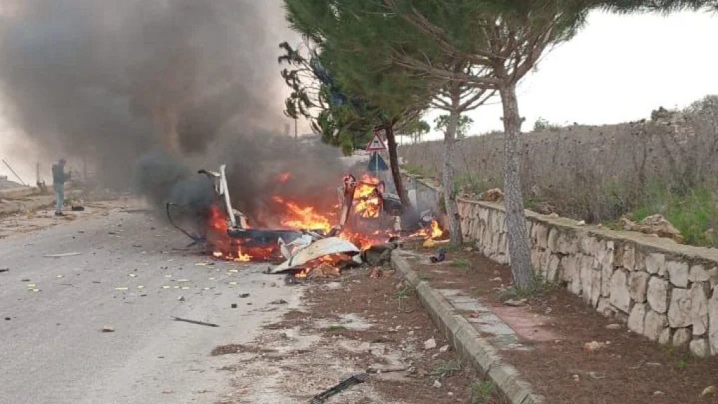 مسيرة تستهدف سيارة رابيد بين مركبا وعديسة