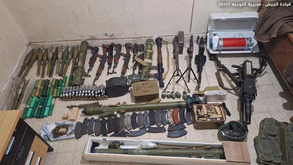 الجيش يدهم مخزن أسلحة داخل شقة كانت مستأجرة من قبل أحد المطلوبين في بلدة الأنصار &ndash; بعلبك