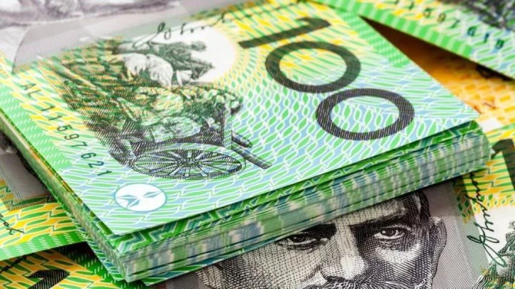 إحباط تهريب مليون و800 ألف دولار أوسترالي إلى لبنان