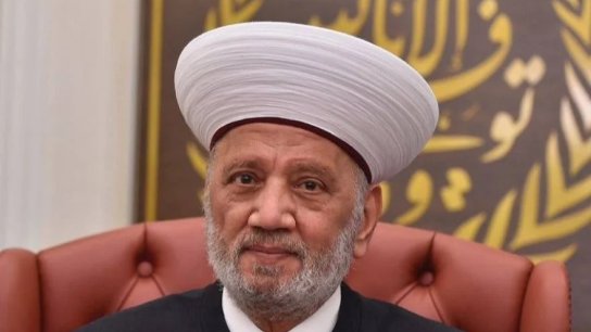 الأخبار: الأمير &laquo;أبو عمر&raquo; دبّر التمديد للمفتي دريان!