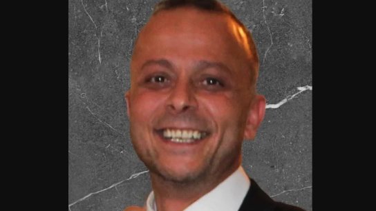 مدينة بنت جبيل تنعى المأسوف على شبابه نضال احمد زريق والذي وافته المنية في ديربورن بعد صراع مع المرض