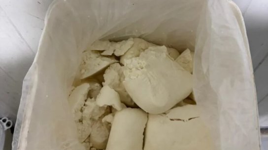 بالفيديو/ فضيحة غذائية جديدة.. الجمارك تضبط ٣ طن من الاجبان الملوثة في الجديدة- المتن!
