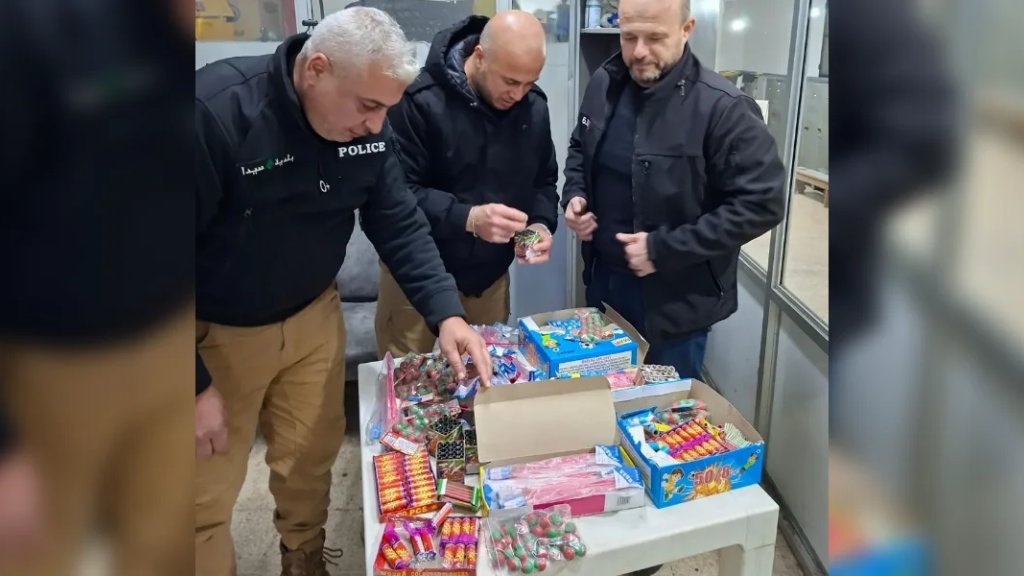 بلدية صيدا تتشدد في موضوع منع بيع المفرقعات النارية وتلاحق المخالفين