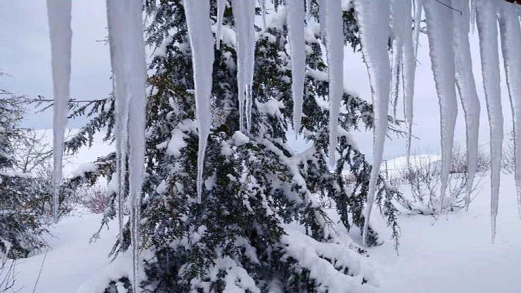 احذروا الجليد&hellip; موجة صقيع تضرب لبنان وثلوج على 900م!