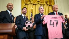 بالفيديو/ ميسي إلى جانب ترمب في البيت الأبيض خلال تكريم فريق إنتر ميامي... "من الأفضل ميسي أم بيليه؟"