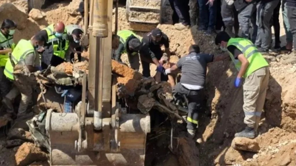 بالفيديو/ انتشال جثتي المفقودين من داخل سيارتهما تحت جسر القاسمية بعد تدميره